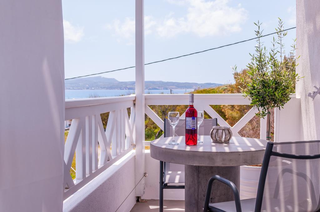 Milos Bay Suites Адамас Номер фото