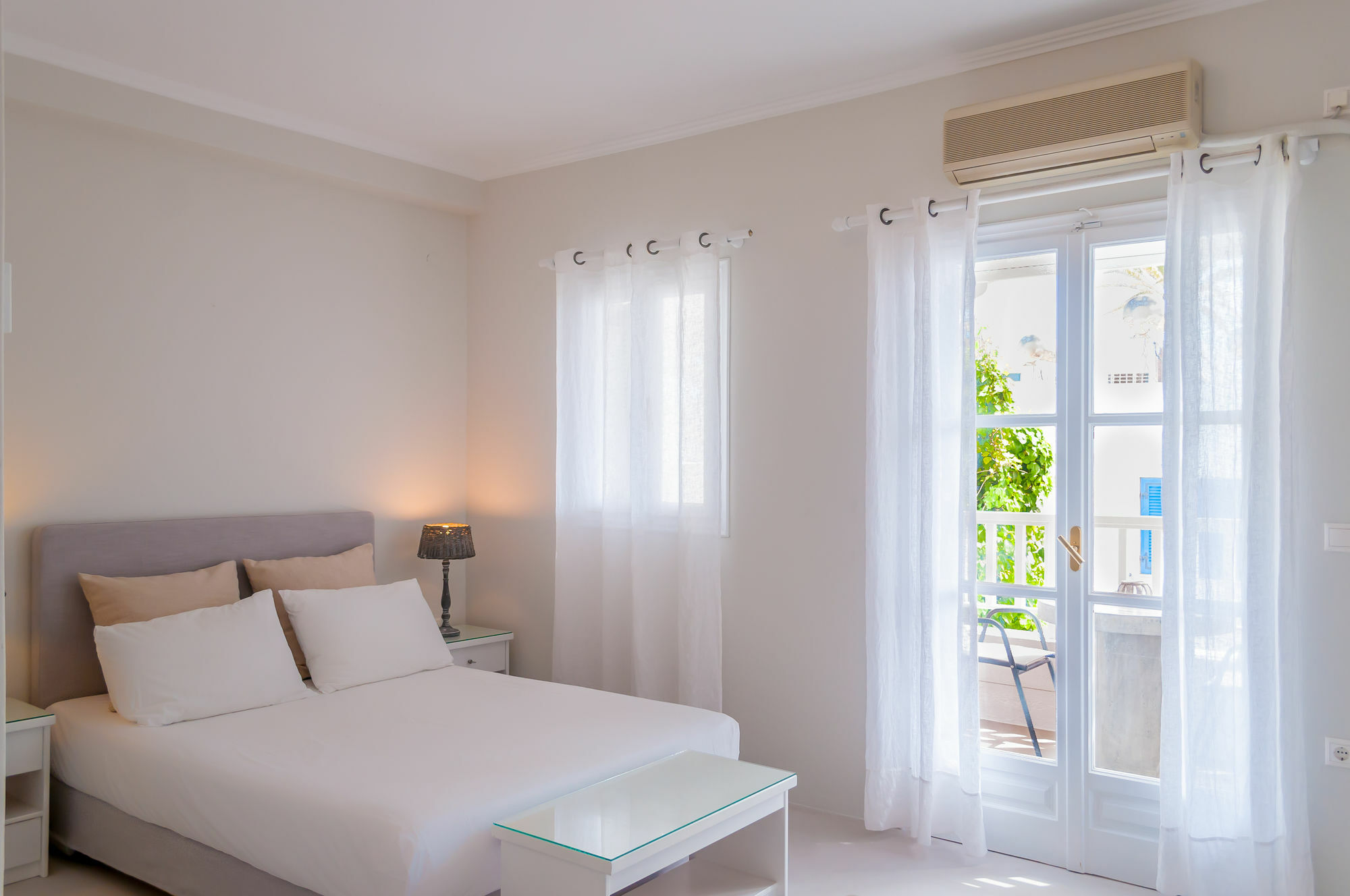 Milos Bay Suites Адамас Экстерьер фото